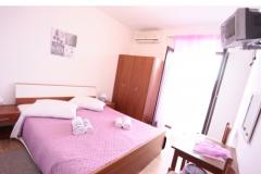 комнаты Bili Galeb BED? Номер 4 – PURPLE 1 фото 1