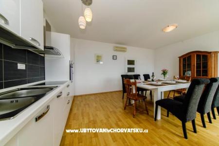 New modern apartment-fully equipped фото 4