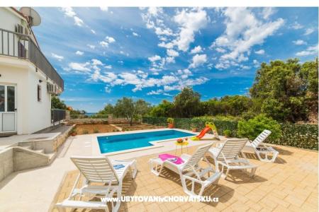 апартаменты Vila Nena с бассейном фото 5