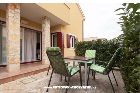 апартамент Oliva D1 с бассейном фото 5