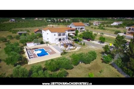 POOL HOUSE STIPE фото 3