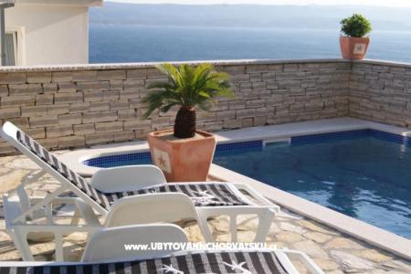 4**** apartments с бассейном  фото 2