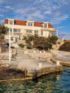 Villa Ivana  Примоштен Хорватия