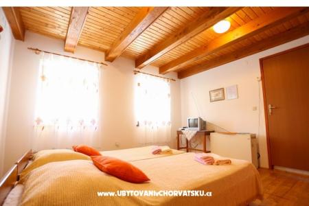 Štinjan apartmani Elda фото 3