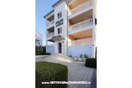 апартаменты ***Villa Mija*** Рогозница Хорватия
