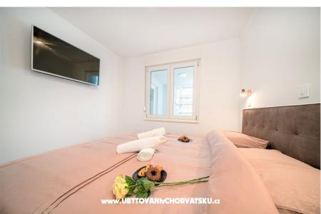 Luxury modern apartment on beach фото 4