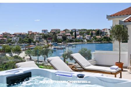 Villa Rozana-wellness apartments Трогир Хорватия