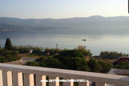 апартамент UVALIĆ - A3 фото 5