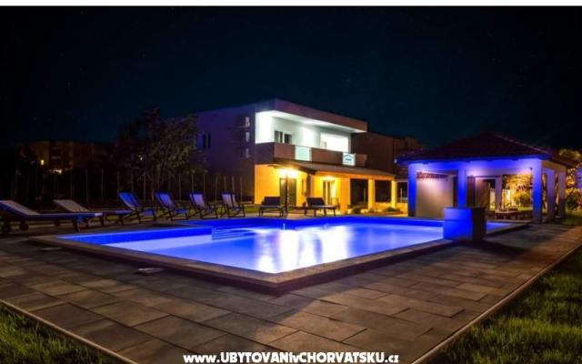 Villa апартаменты Marko – Проживание Каштела, Хорватия