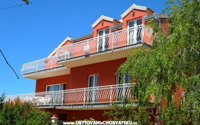Deluxe апартаменты Red Sunset – Проживание Каштела, Хорватия