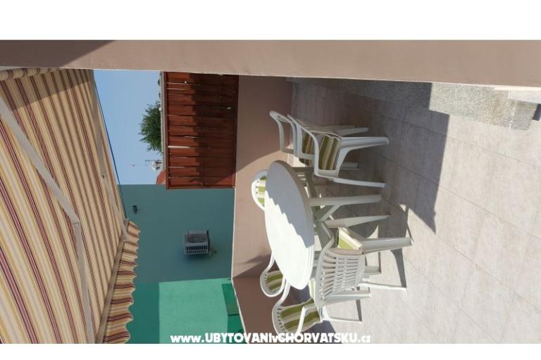 APARTMAN PAULINA/BIBINJE:4+2/STUDIO – фото 3