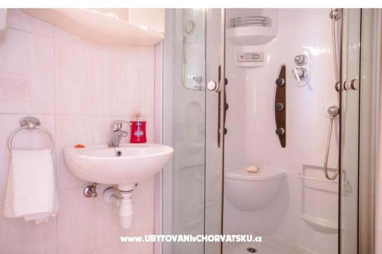 APARTMANI I SOBE,KUCA ZA ODMOR – фото 10