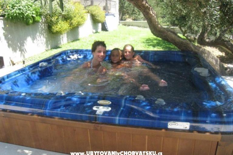 Luxury Villa-swimingpool,sauna,jacu – фото 6