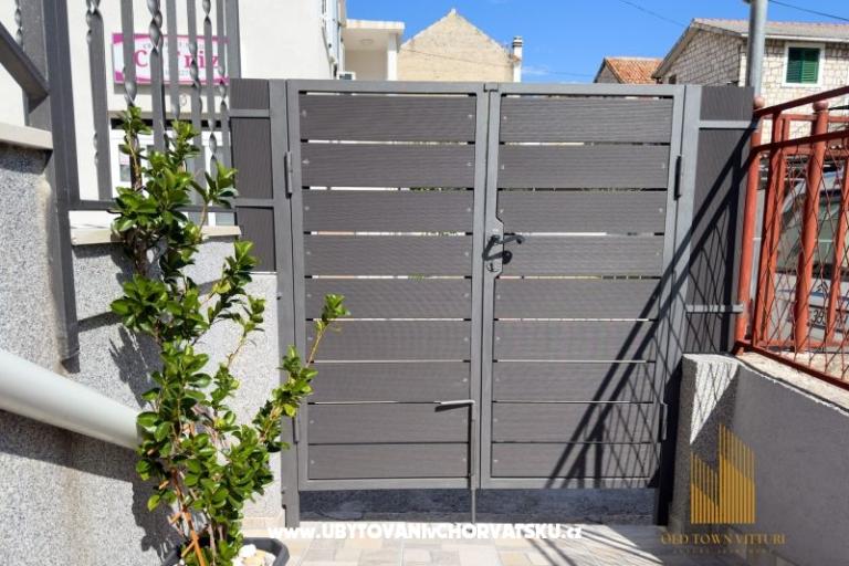Town center Viturri Luxury apartman – фото 15