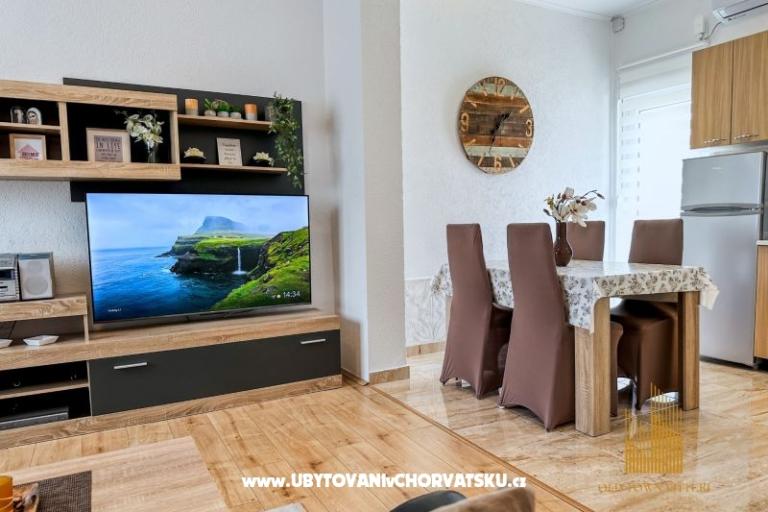 Town center Viturri Luxury apartman – фото 3
