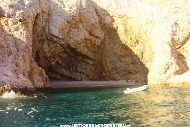 апартамент Mihael + free boat trip – фото 11