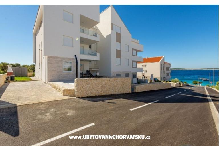 Dolphin view + pool by the beach – фото 5