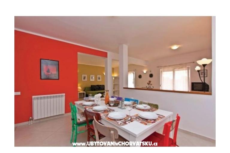 Family house с бассейном – фото 5