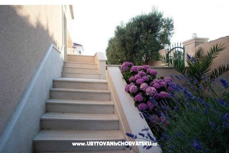 Beach apartments Rogoznica – фото 11