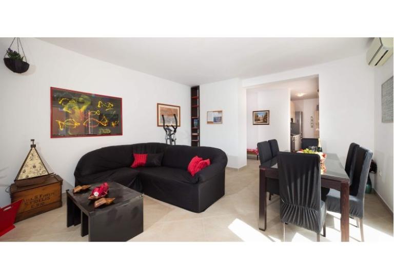LAURA, 110 m2 pool, 100 m to beach – фото 6