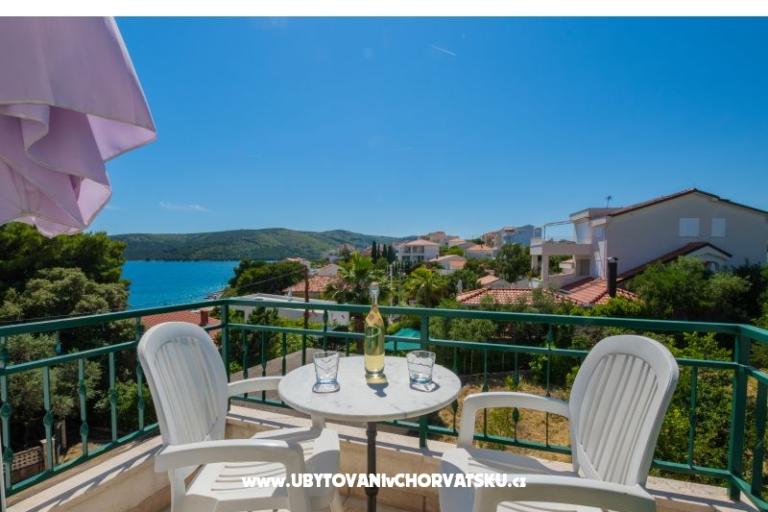 апартаменты Milović 30 m od more – фото 11