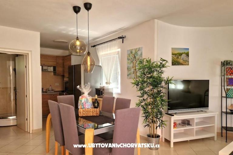 апартаменты Tena,  prvi red do mora – фото 34